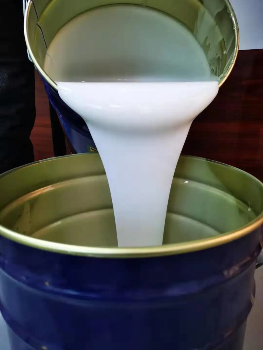 如何避免液體硅膠出現中毒現象？